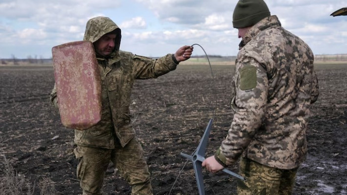 ukraine_soldier_starlink